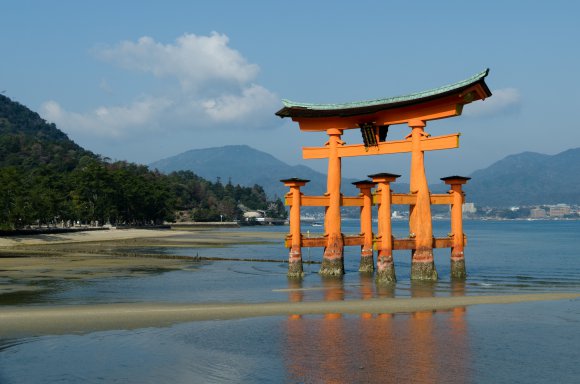 05-Miyajima1_20120412_0481